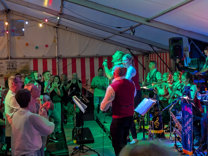 PXL_20250616_195704223